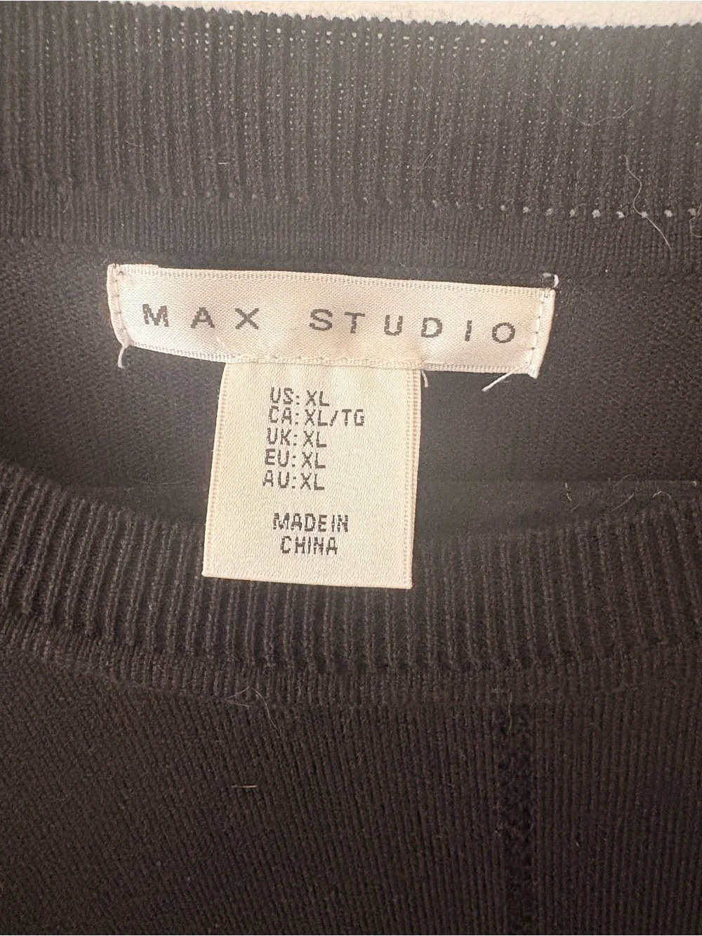 Max Studio Black Long Sleeve Rayon Sweater Size XL EUC